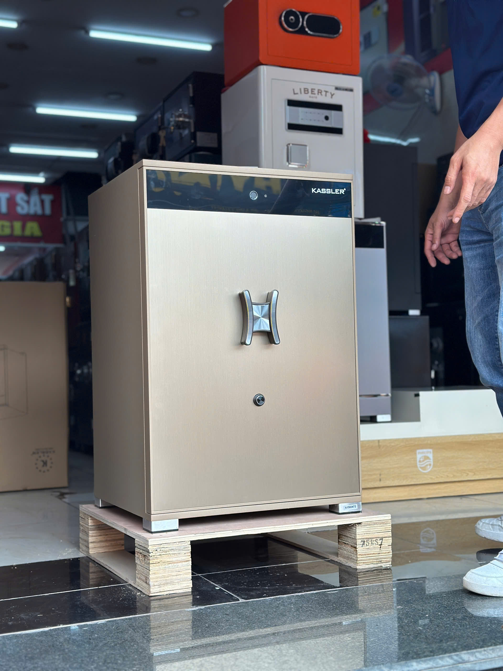 KÉT SẮT THÔNG MINH KL-75LS7 GOLD SAND