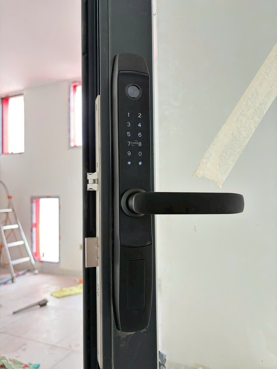 KHÓA CỬA NHÔM YL2066