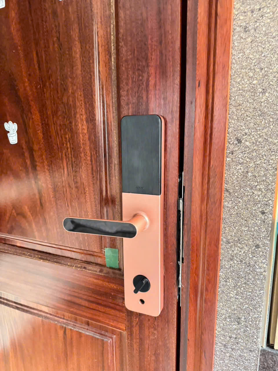KHÓA CỬA GỖ YL-1022