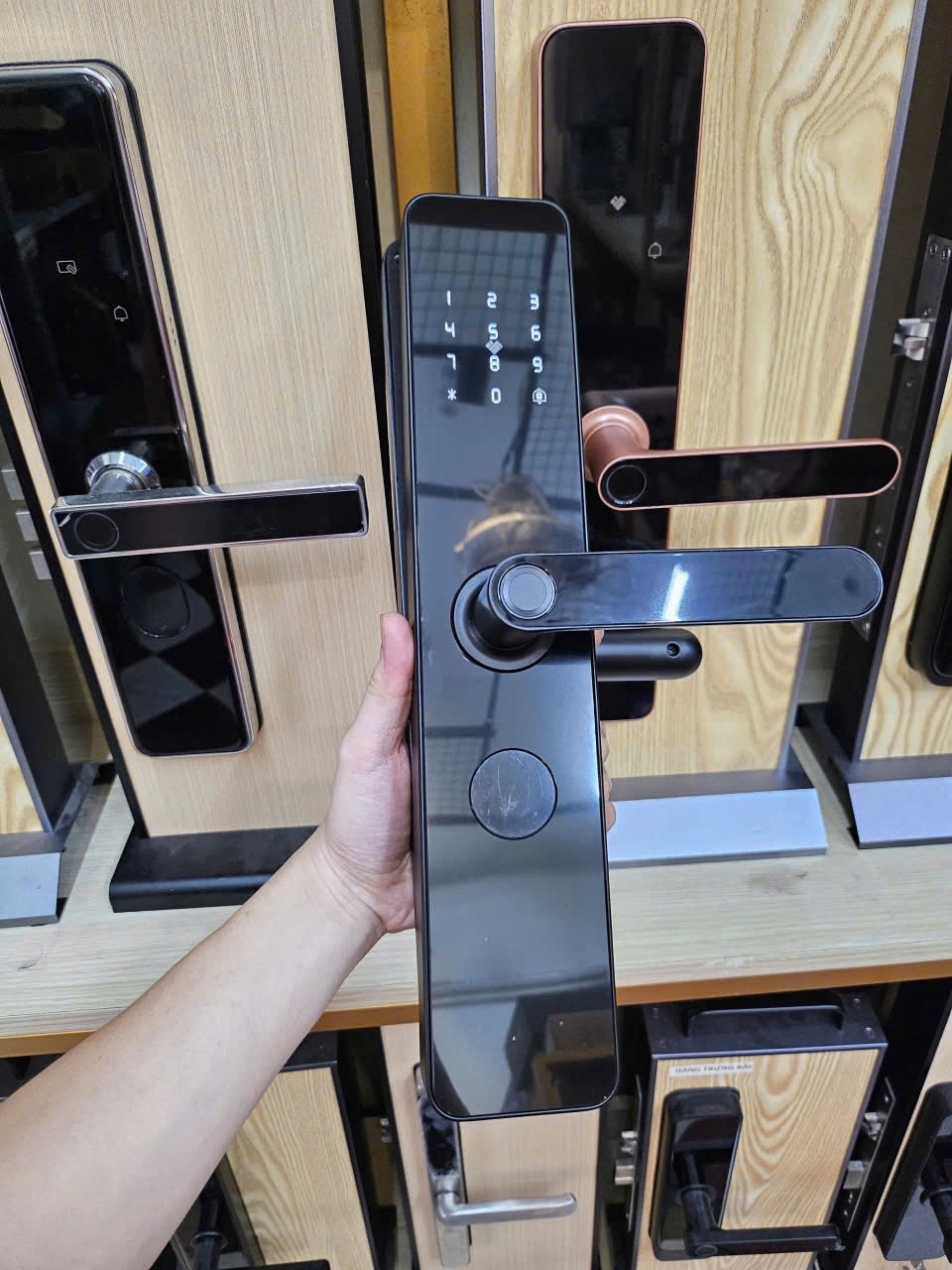 KHÓA CỬA GỖ YL-1022