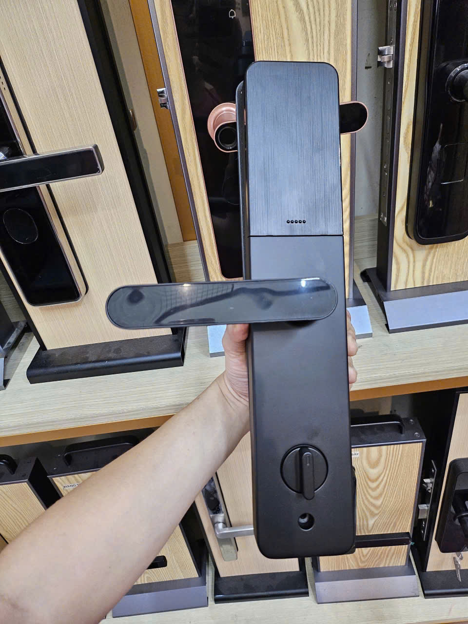 KHÓA CỬA GỖ YL-1022