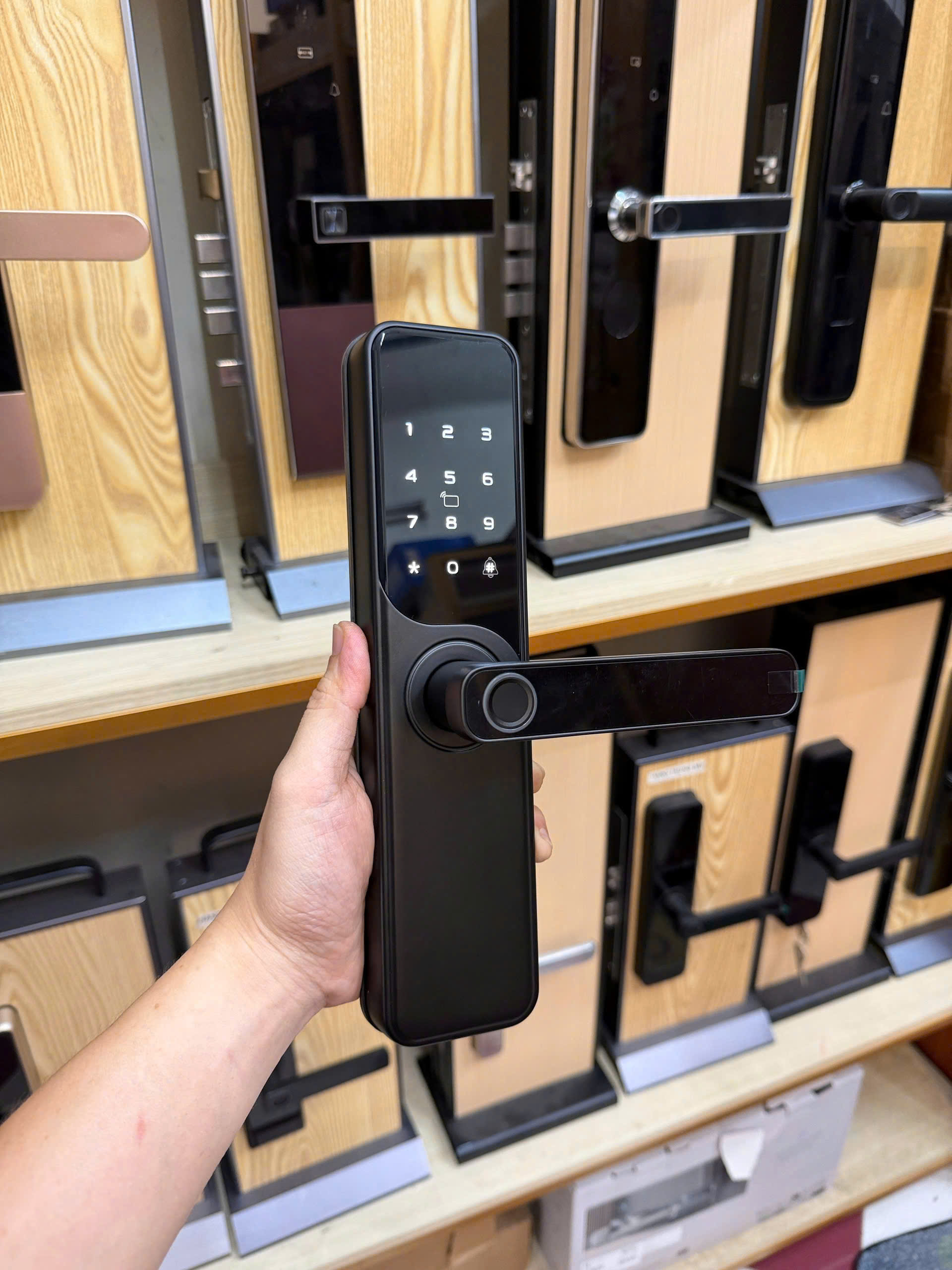 KHÓA CỬA GỖ YL1033